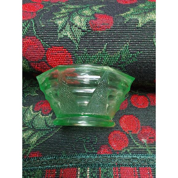 Vaseline Glass small Art Deco Dish Vintage Unknown mfg - Picture 4 of 4